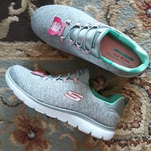 sketchers summit quick getaway